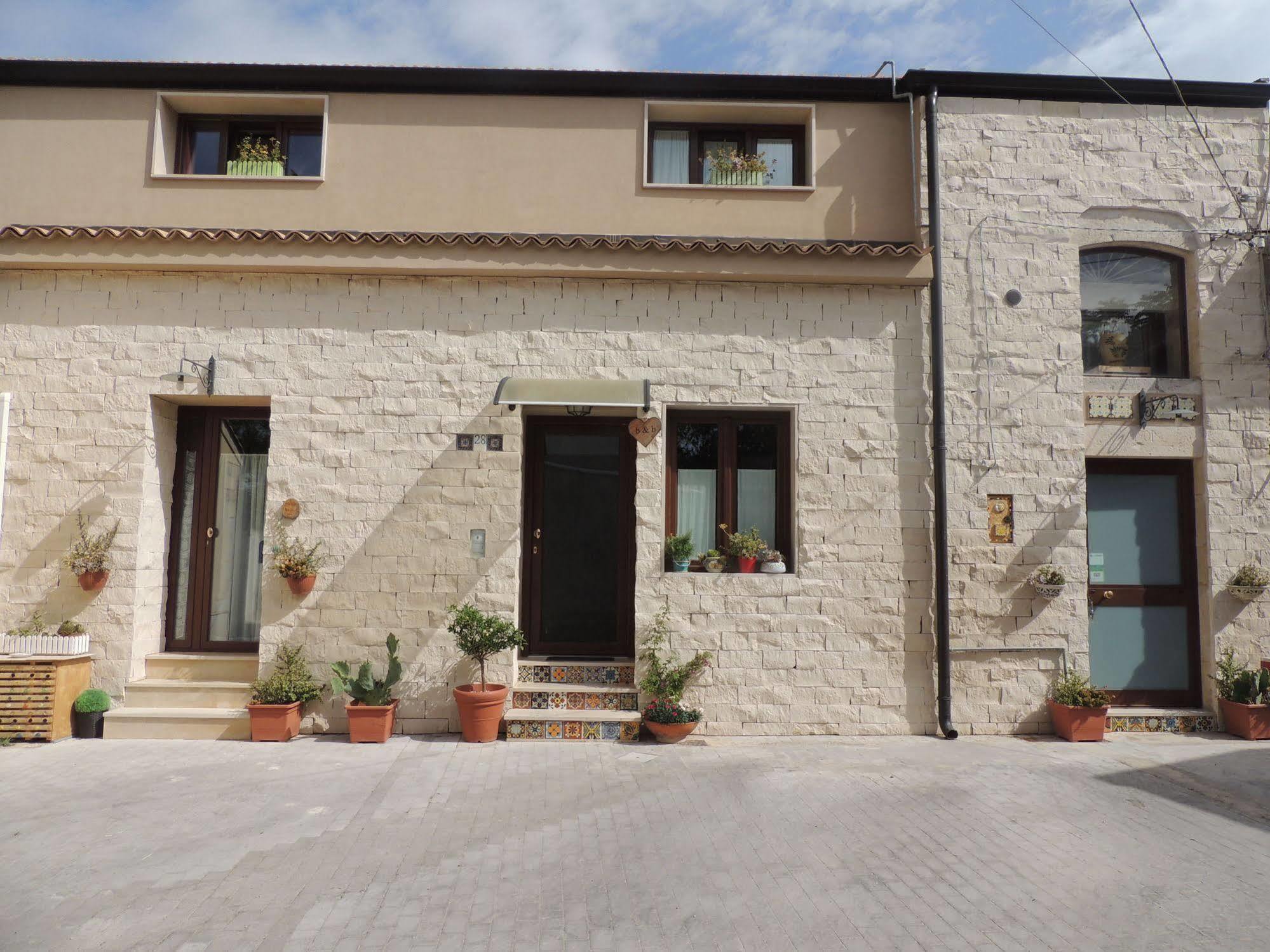 Apartament Monolocale L'Abbraccio Ragusa Zewnętrze zdjęcie